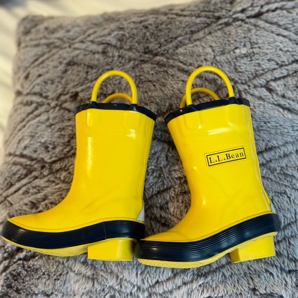 L.L Bean Yellow Boots Toddler size 5